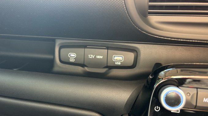 Hyundai INSTER 85kW 01 49kWh 5dr Auto Electric Hatchback - Image 35